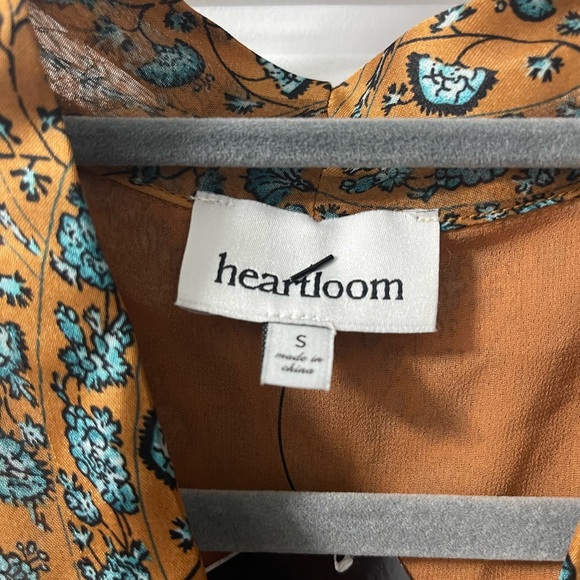 Beautiful brand new Heartloom Blouse - Picture 2 of 3